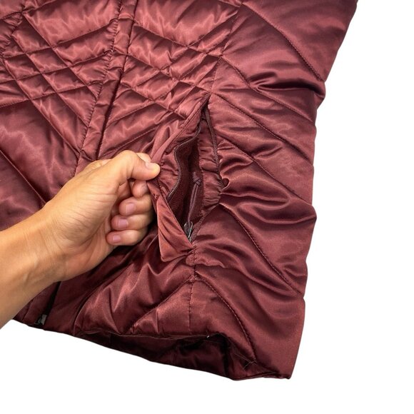 The North Face 550 Women’s Maroon Quilted Goose Down Puffer Vest Size Small-READ - Picture 6 of 15